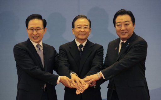 China, Japan, S. Korea warn N. Korea off atom test